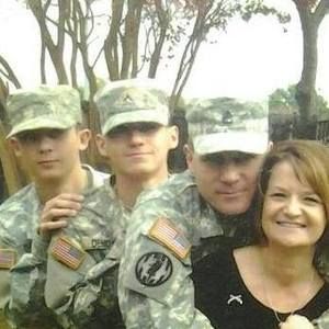 Meet your Posher, Elandra